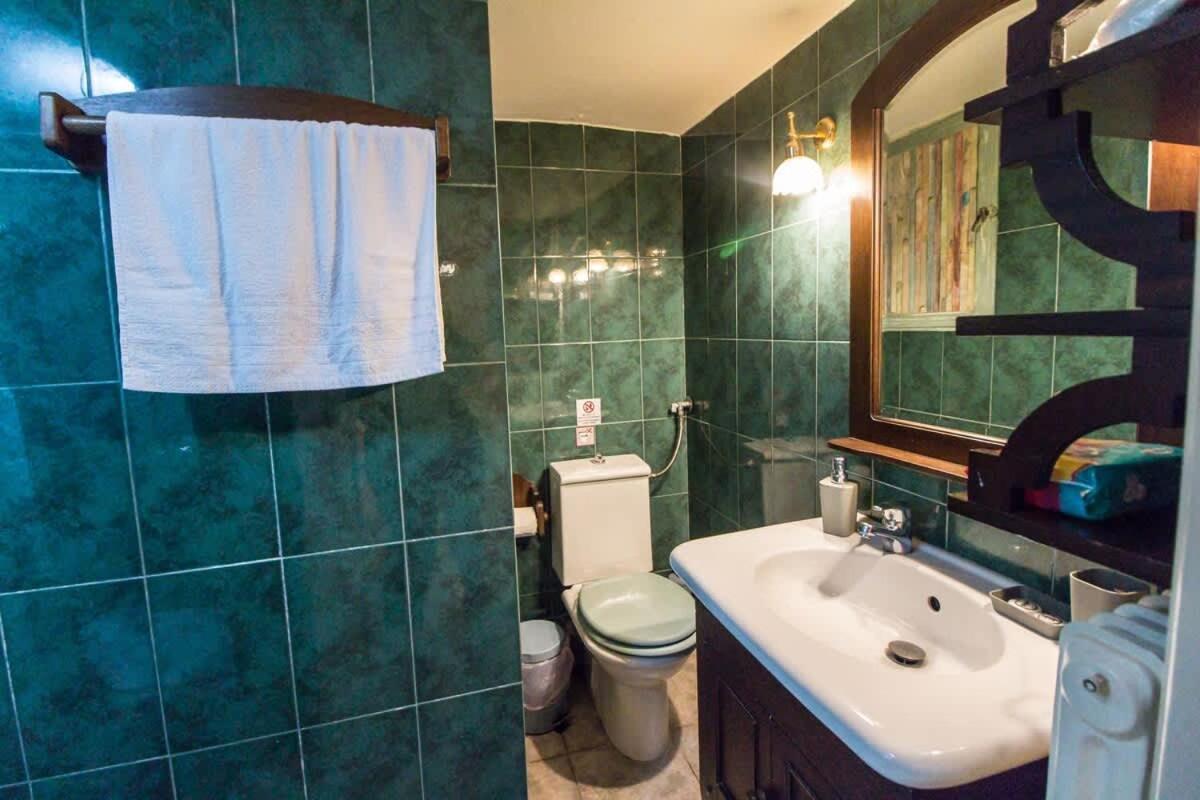 Stylish Apt In Athens Center Экстерьер фото